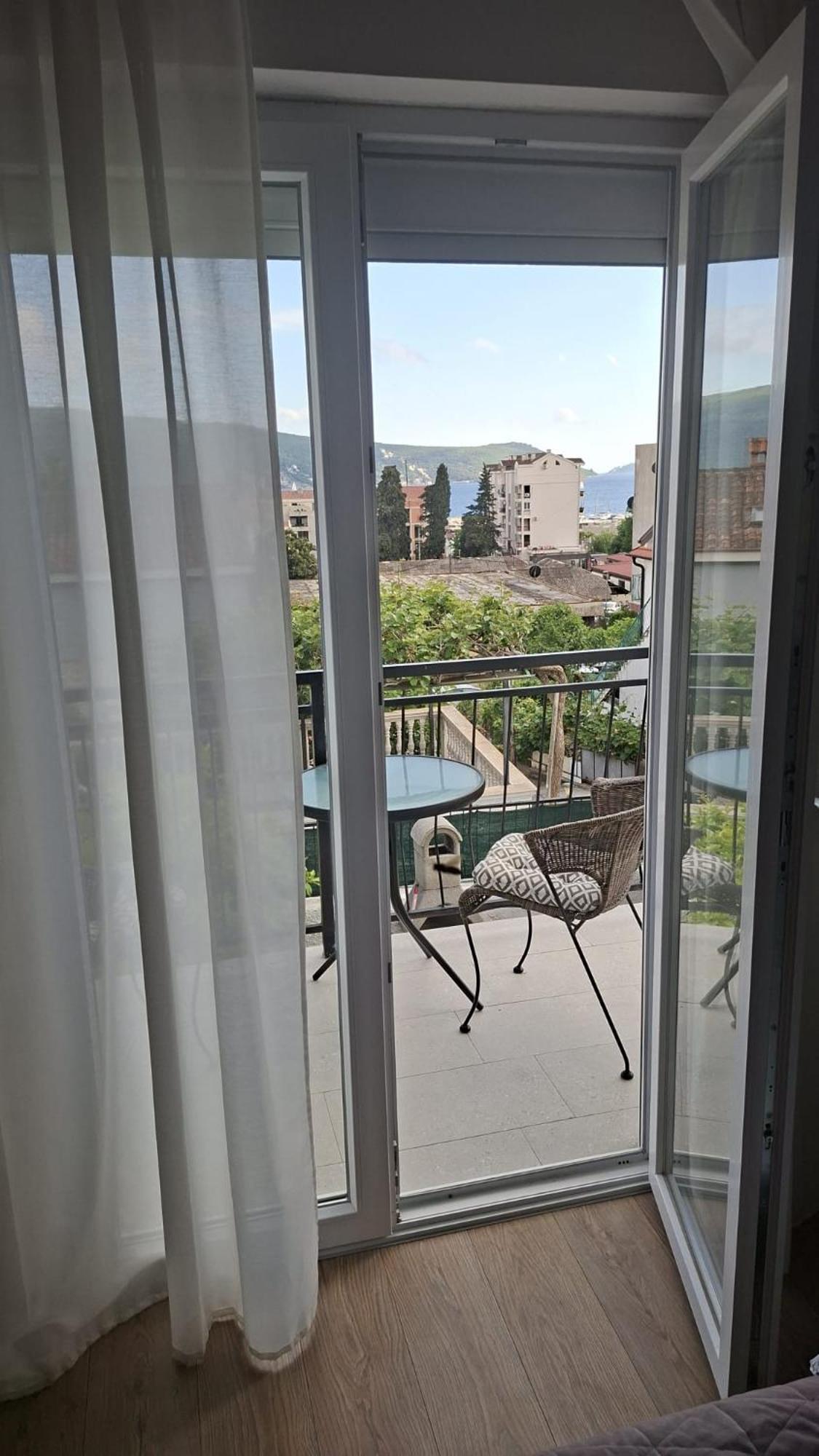 Apartments Lena Herceg Novi Exterior foto